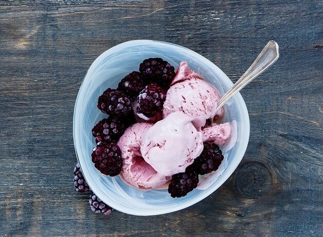 Blackberry ice cream